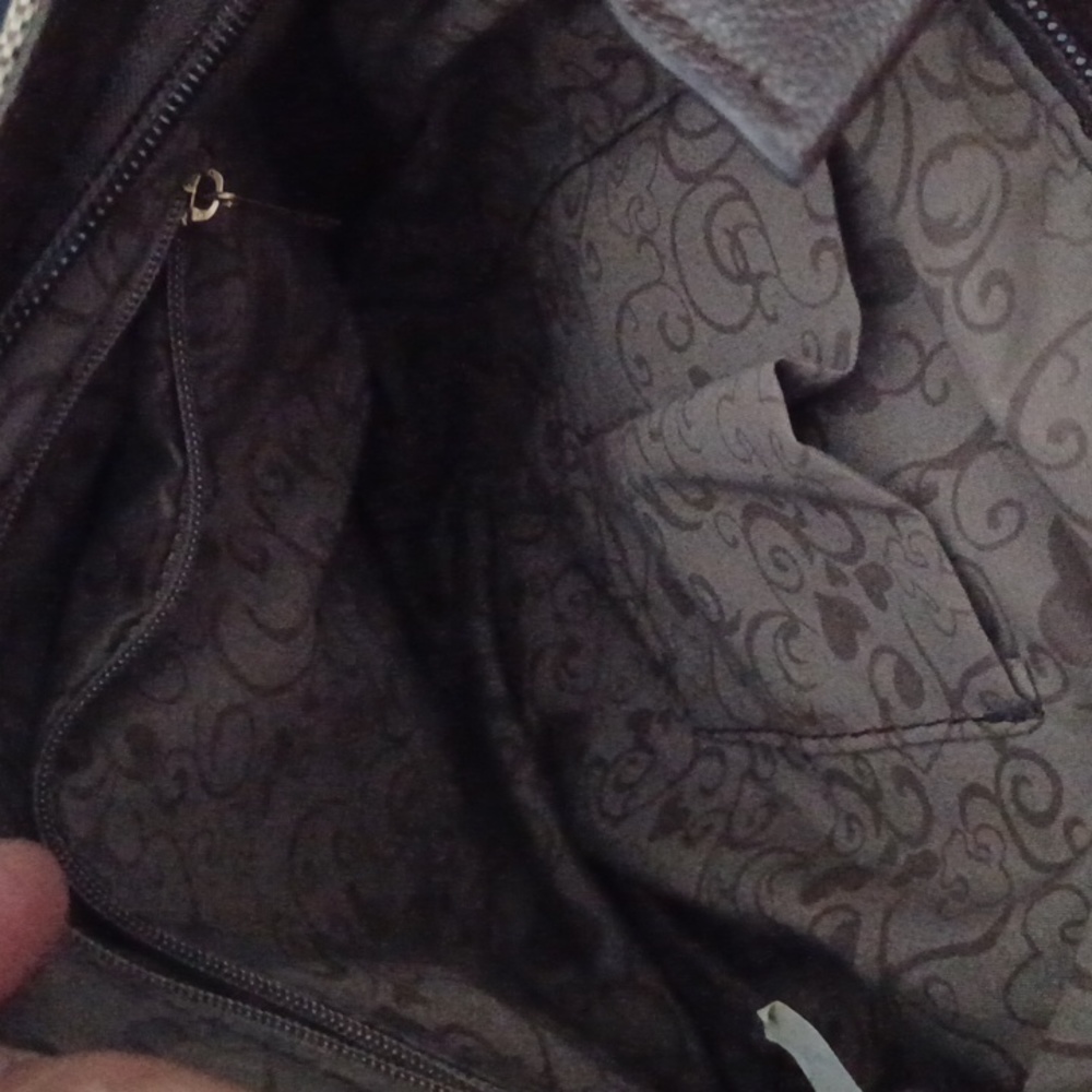 Purse - Picture 4 of 4